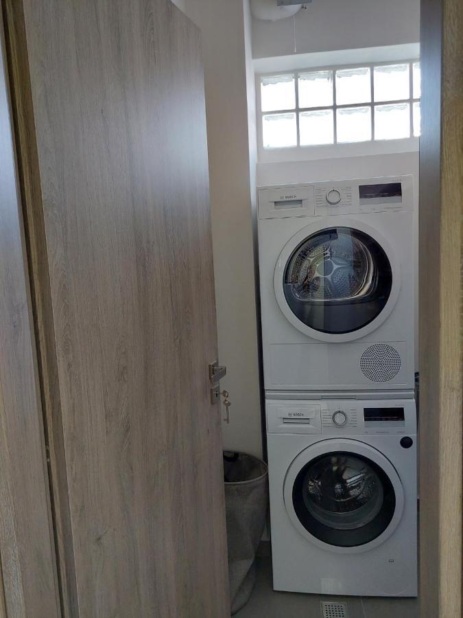 New Minimal Apartment,10' From Athens Airport Spáta エクステリア 写真