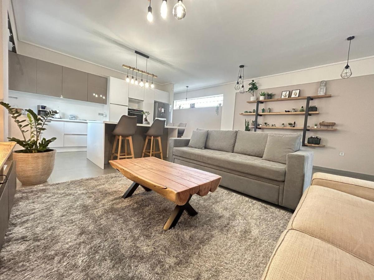 New Minimal Apartment,10' From Athens Airport Spáta エクステリア 写真