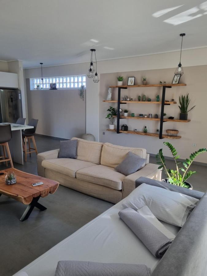 New Minimal Apartment,10' From Athens Airport Spáta エクステリア 写真